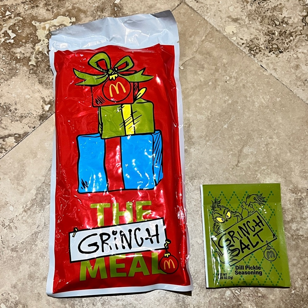 McDonald's Grinch socks (SEALED. BLUE) + Grinch Salt Packet